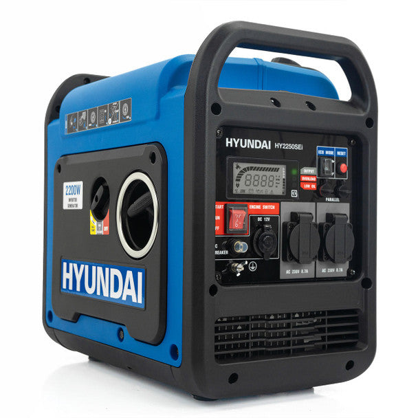 2200W / 2.2kW Petrol Inverter Generator, Electric Start, Pure Sine Wave Output, Lightweight, Quiet Running | Hyundai